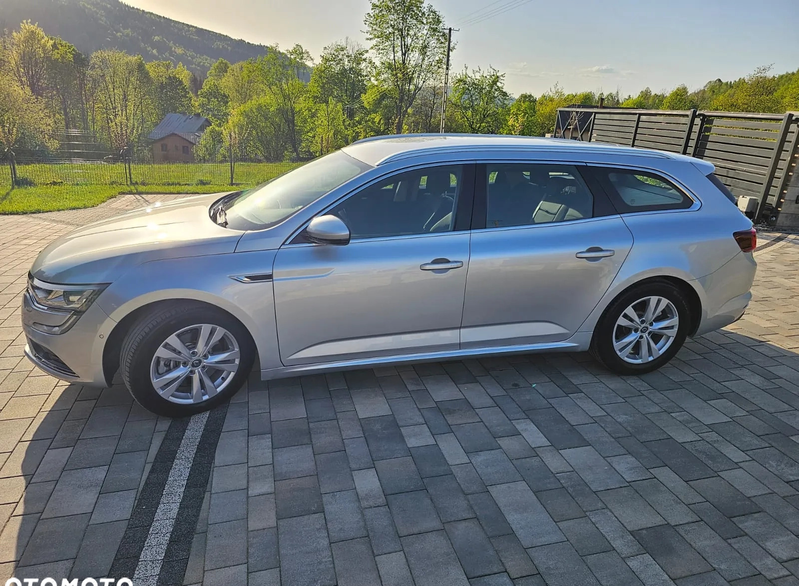 Renault Talisman cena 69900 przebieg: 152000, rok produkcji 2020 z Trzebnica małe 742
